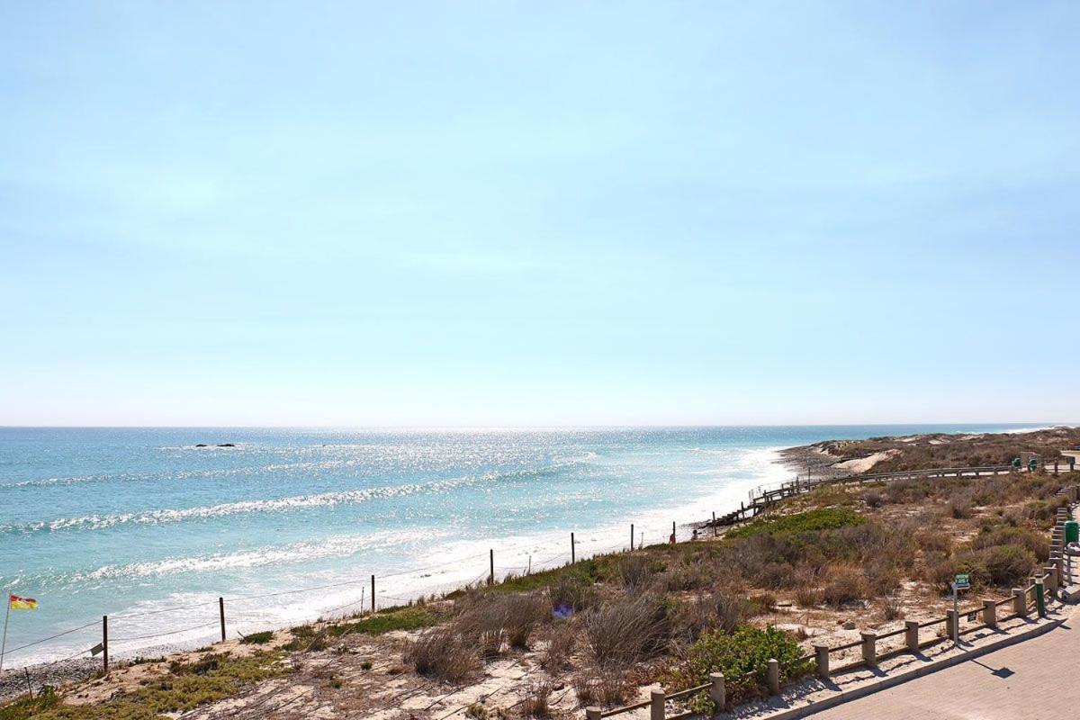 Appartement Eden On The Bay 118 By Hostagents à Bloubergstrand Extérieur photo