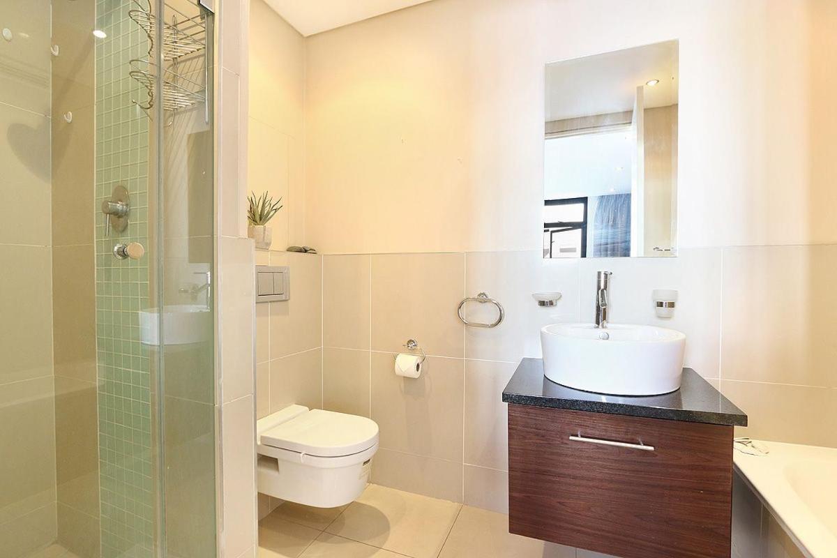 Appartement Eden On The Bay 118 By Hostagents à Bloubergstrand Extérieur photo
